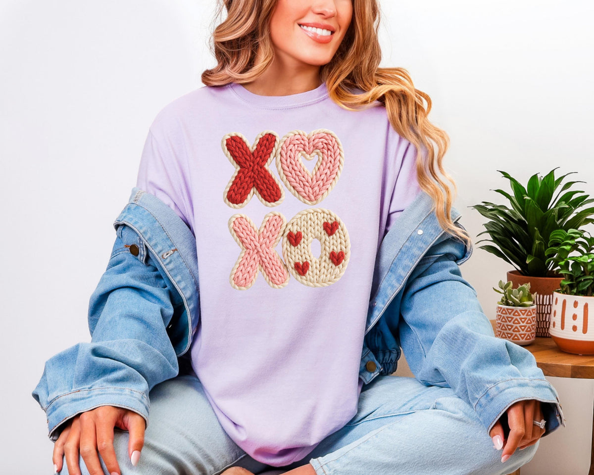 Comfort Colors Faux Yarn XOXO Valentine's Tee