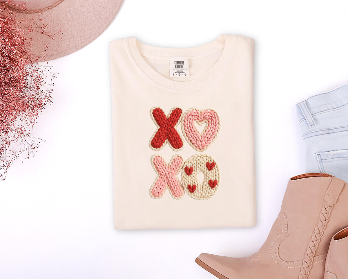 Comfort Colors Faux Yarn XOXO Valentine's Tee